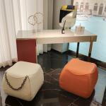 Solid Wood 0.75m Modern Vanity Table With Lighted Mirror 1.2m Modern Contemporar
