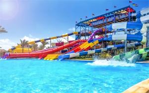 China Attraction Kid Water Park Slide 5m Width For Swimming Pool factory