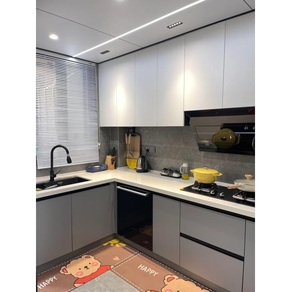 China Modern Plywood Cupboard Completed Cabinet Set With Islands Custom Kitchen factory