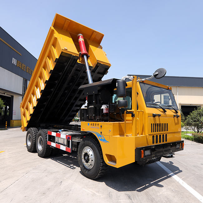 Underground Mining 25 Ton Dump Truck 243KW Yuchai Engine Underground Mining Vehicle