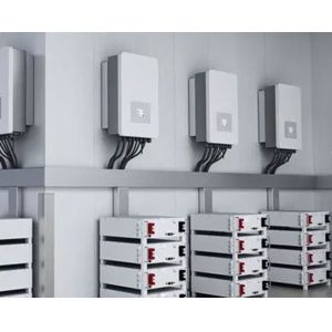 Lithium Ion Home Solar Inverter System 13KWH 52V Engine Starting For Power Tools