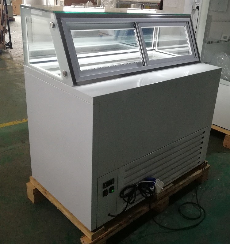 4 Pans Ice Cream Showcase Freezer , Single Row Fan Cooling Gelato Display Cooler