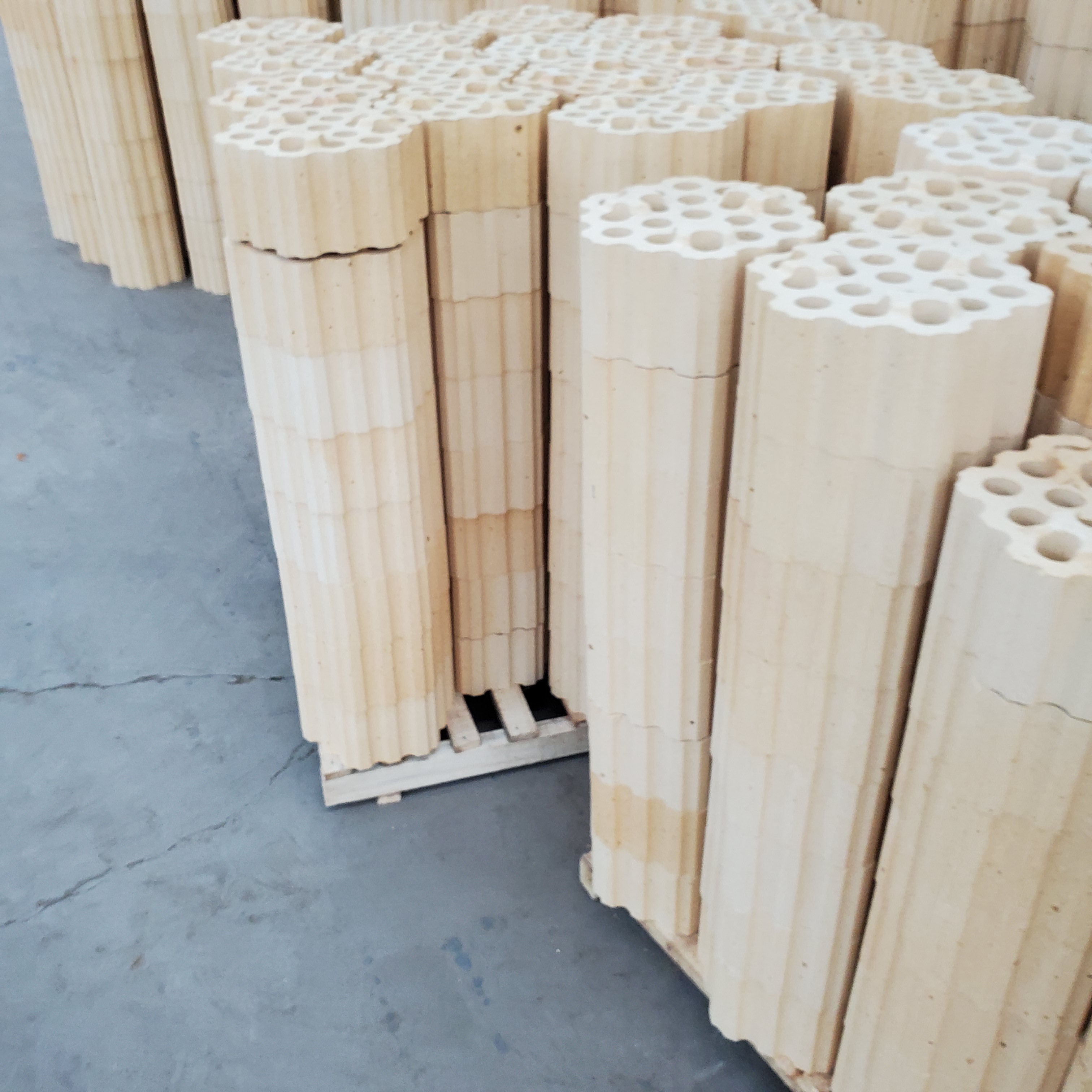 Customizable High Alumina Checker Bricks for Furnace Liner Hot Air Stove Regenerator