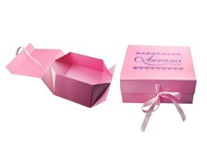 China PVC Window Bespoke Foldable Gift Box Gift Packing Double Side Tape For Coin Display factory