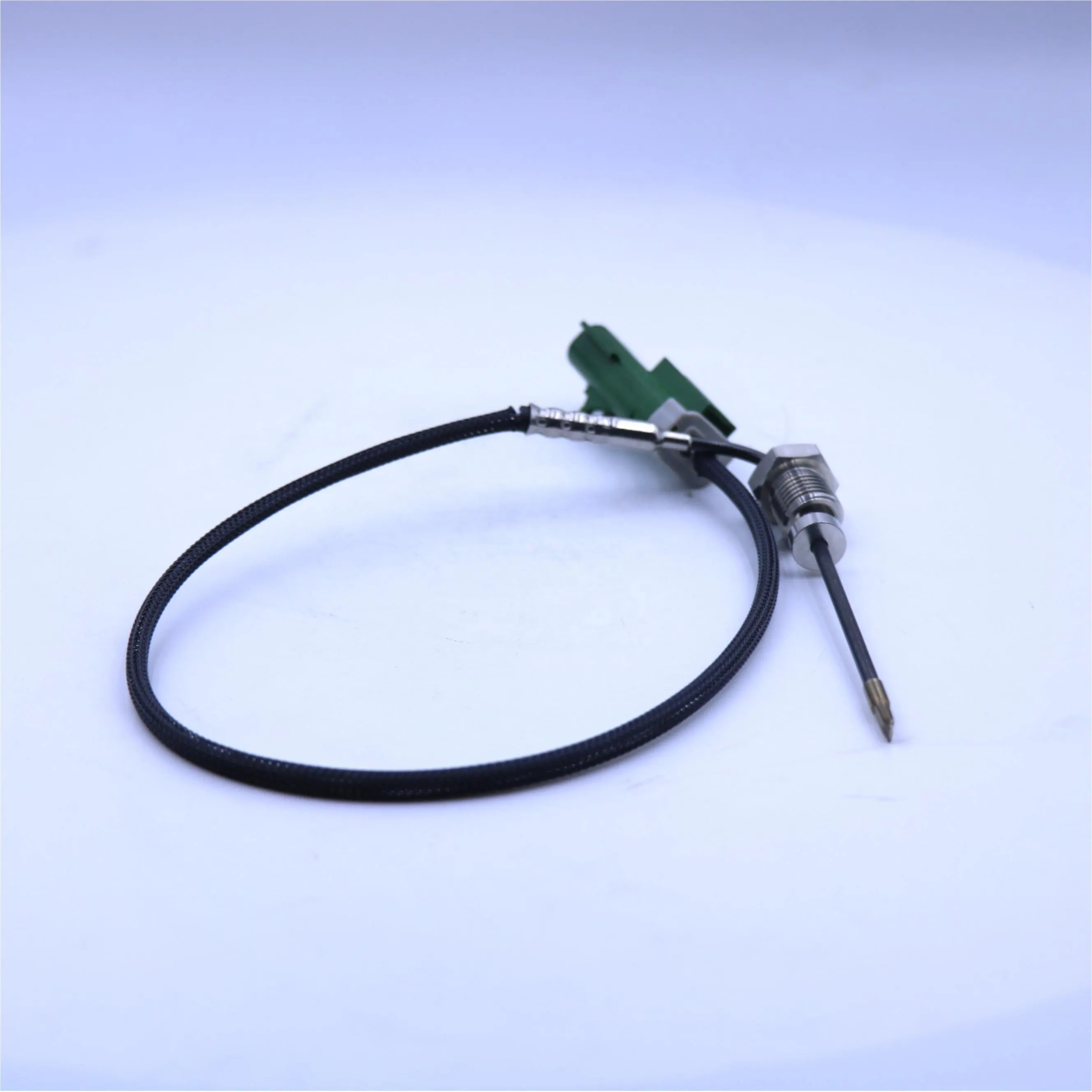 A6805401917 A6805402417 Exhaust Temperature Sensor For Freightliner Detroit