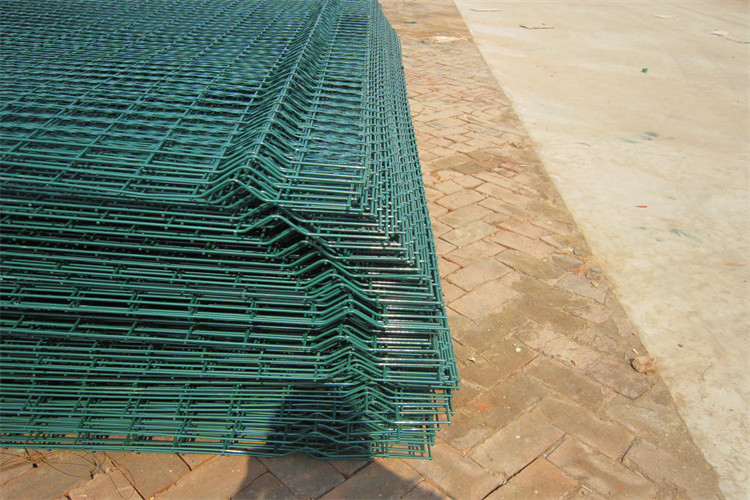 1600mm Galvanized Razor Barbed Wire Mesh Fence Welded Razor Wire Mesh