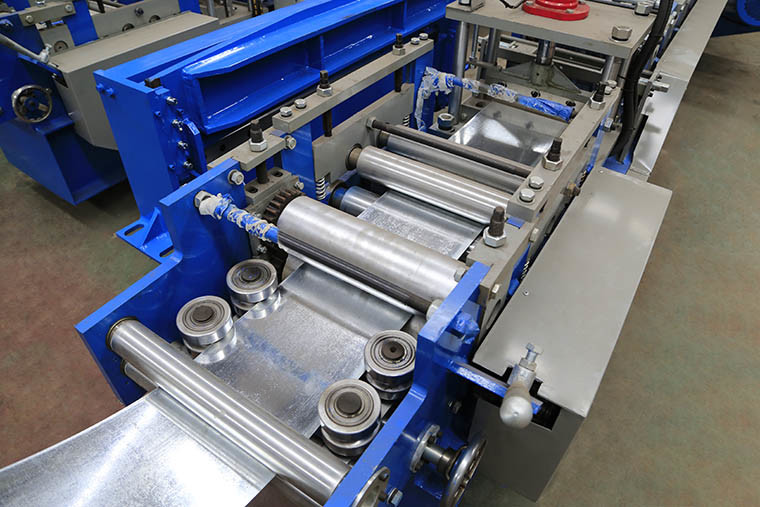 PLC Control Thickness 2.5mm C Purlin Forming Machine