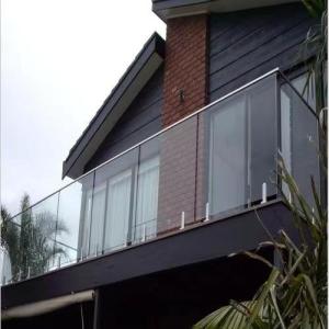 China Frameless Balcony Glass Railing Space Saving Handrail Glass Balustrade factory