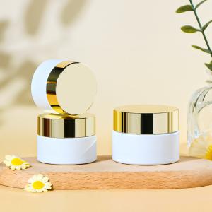 China Eco-Friendly Cosmetic Glass Cream Jars Luxe Glass Wide Mouth Design factory