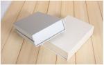 Magnetic Lid Closed Paper Packing Box OEM Book Shape Varnish Finishing