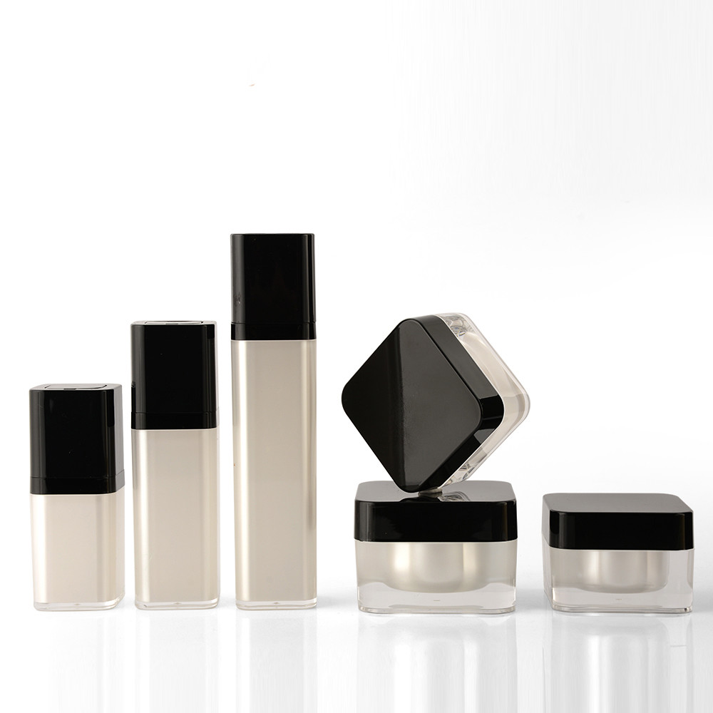 China Skin Care 15ml 30ml 50ml Lotion Airless Cosmetic Bottles factory
