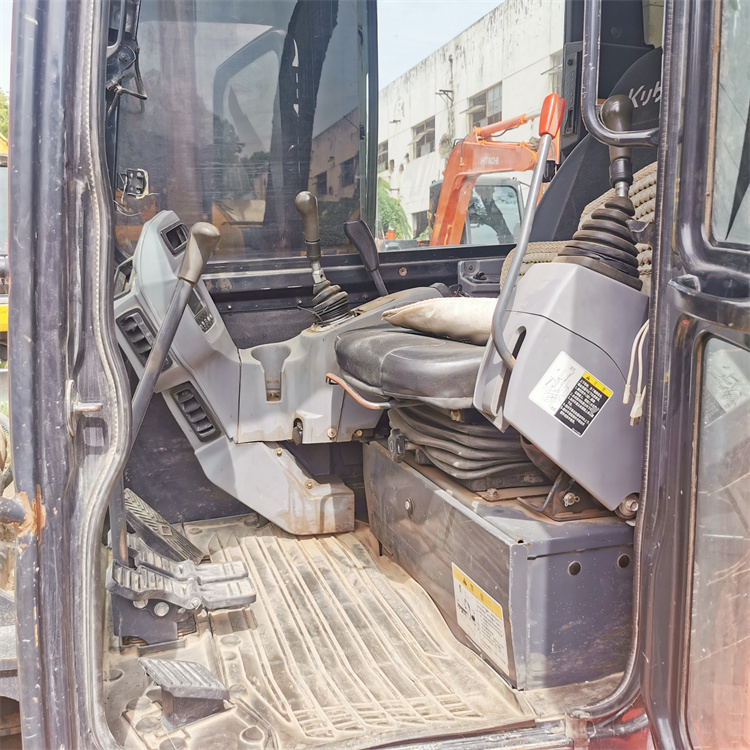 Good Health Made in Japan 2019 Year Model Mini Used Kubota KX165-5 Excavator in Desig