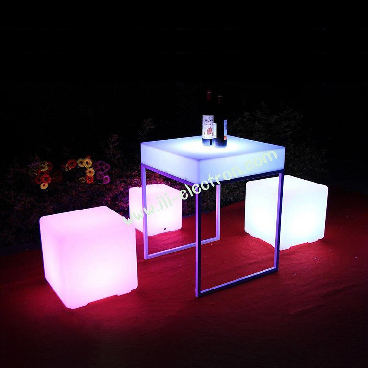 Plastic LED Cube Light With Remote Control And Adjustable Brightness