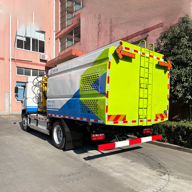 Customizable Fence Cleaning Truck with Front Lighting Fixtures and Optional Features from Top Manufacturers