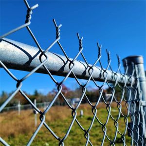 PVC Coated Chain Link Wire Mesh Fence Stainless Steel Chain Link Stadium Fence