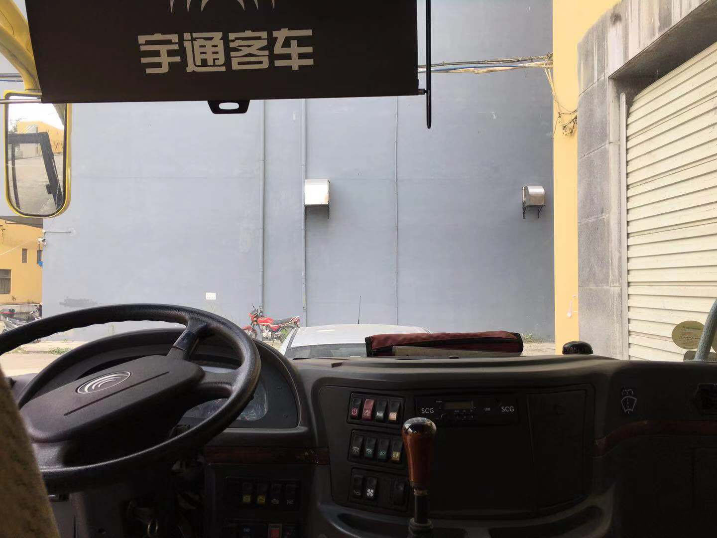 Front Engine Used Yutong Buses 2016Year 51 Seats Zk6112 Model Diesel Fuel