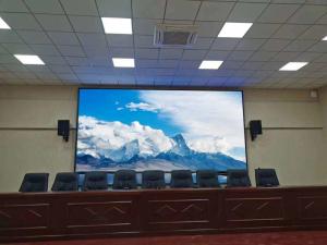 China 1920hz P6 Conference Room Display Screen Curved Big Size LED Screen factory