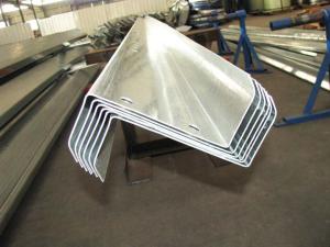 China Customized Galvanizing Steel Purlins With Zed / Cee Purlin And Girt Fabrication factory