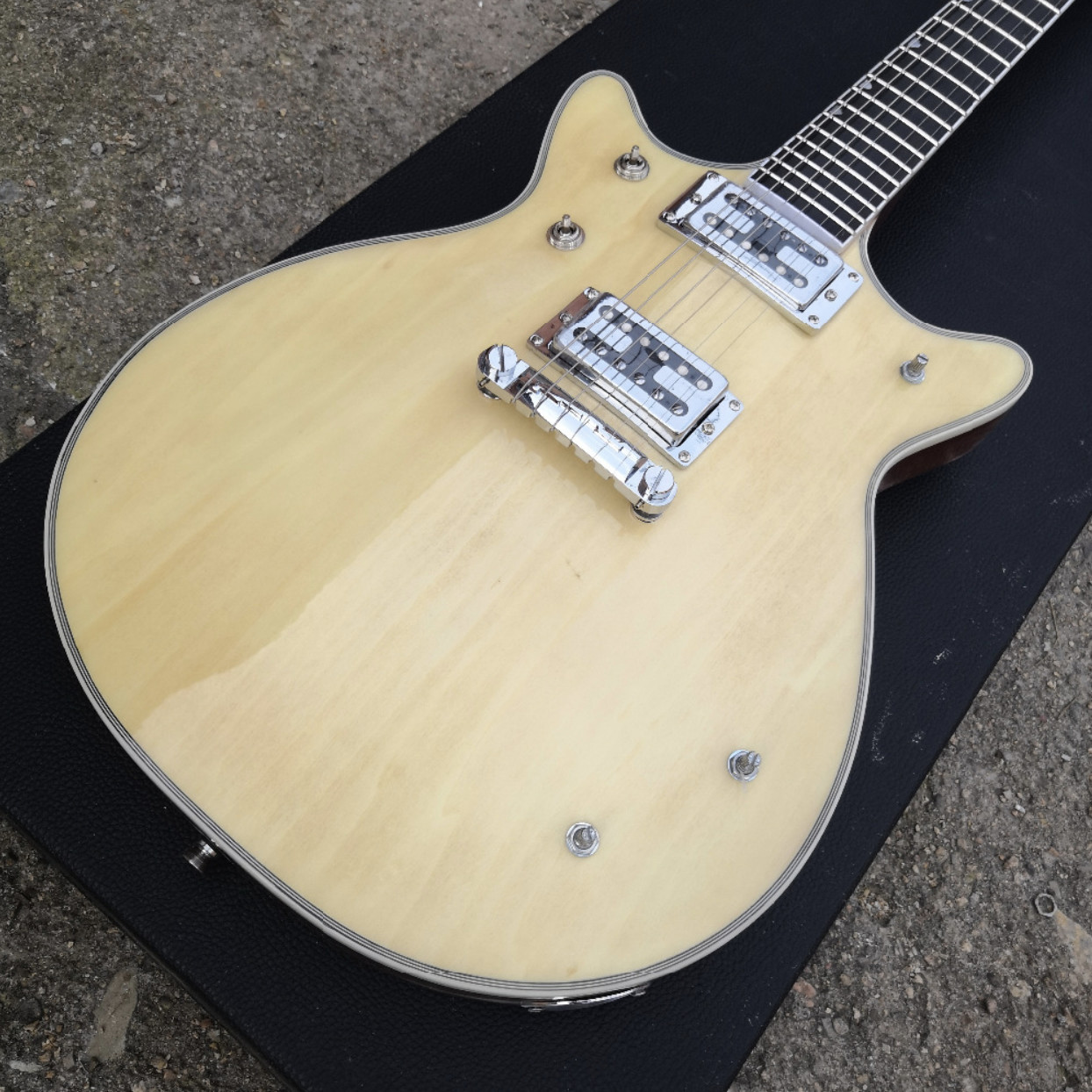 Grand guitar Electric guitar Grets guitar Natrual color Face and back Presented pick and bag