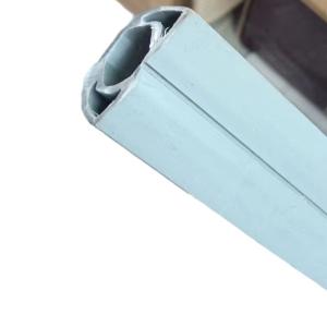 China UV Resistant PP Extrusion Green Plastic Door Strips ODM Decorative Wall factory
