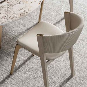 Modern Upholstered Leather Dining Room Furniture Chair Designed with Italian