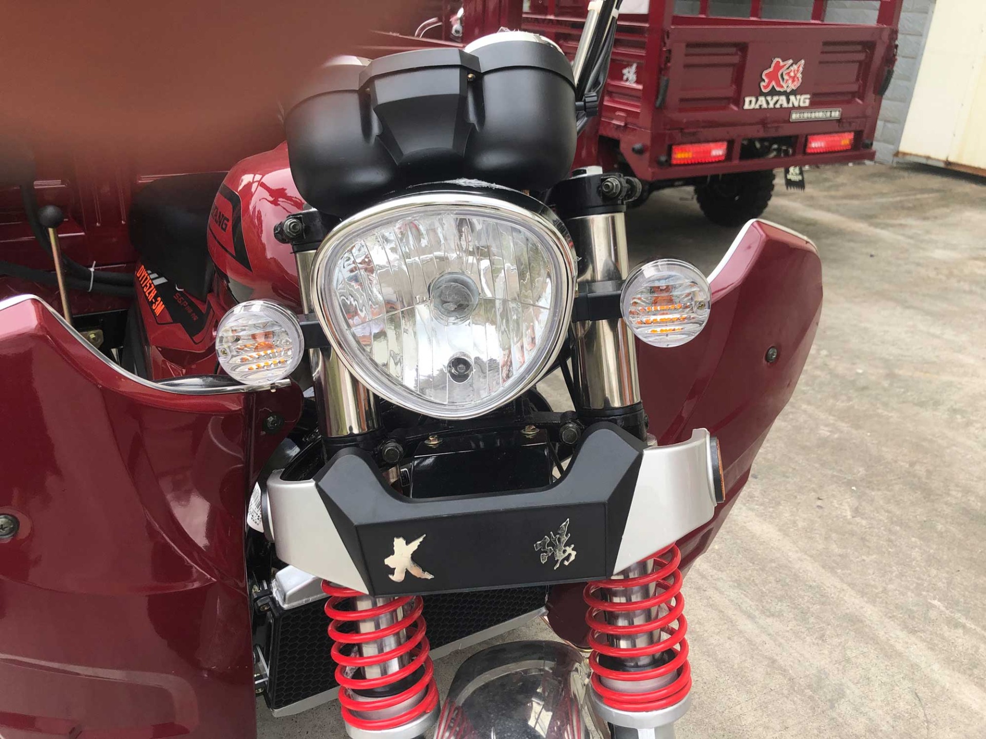 Powerful 175CC/200CC/250CC Light Loading Trike Motorized Cargo Tricycle for Loads