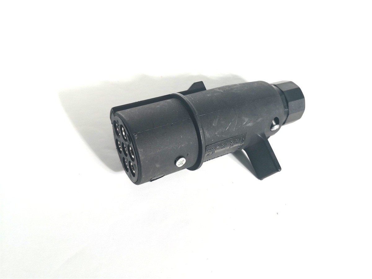 Black 7 Pin European Trailer Connector Plug With Nut Trailer Connector