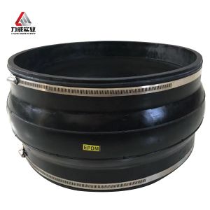 China 6 4 Clamp Type Rubber Expansion Joint Pipe Line Connection Absorption on sale