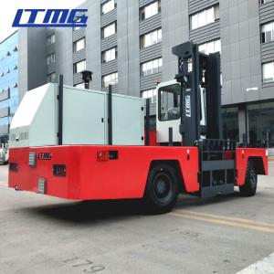 China Diese Powered Side Loader Container Truck , 5 Ton Side Moving Forklift ISUZU Engine factory