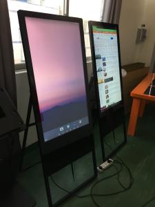 China Portable Digital Signage Kiosk , Foldable Digital Lcd Poster Display 43 Inch 50/60 HZ TOUCH SCREEN KIOSK factory
