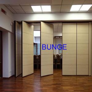 China Commercial Folding Sliding Movable Wall Partitions On Wheels 16000mm Height factory