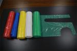 Household Colored Disposable PE Apron On Rolls Round Neck Fluid Prevention