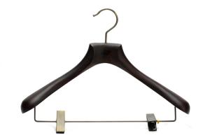China Betterall Steady Closet Complete Pearl Nickel Clips Wood Coat Hanger factory
