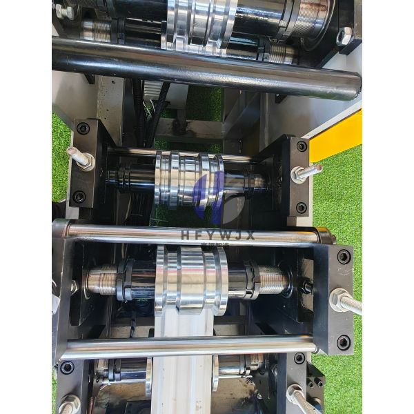 Fence Panel Roll Forming Machine with 12 Row Molding PLC Electronic Control System