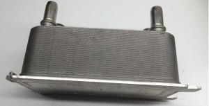 China LR036354 Engine Parts Oil Cooler factory