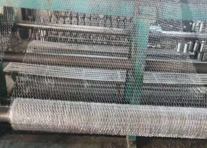 China 0.7mm Hot Dipped Galvanized Hexagon Metal Mesh 30m Length factory