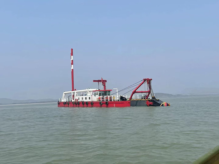 100cbm Model Customizable Small Sand Dredging Ship For Mud Dredging Boat