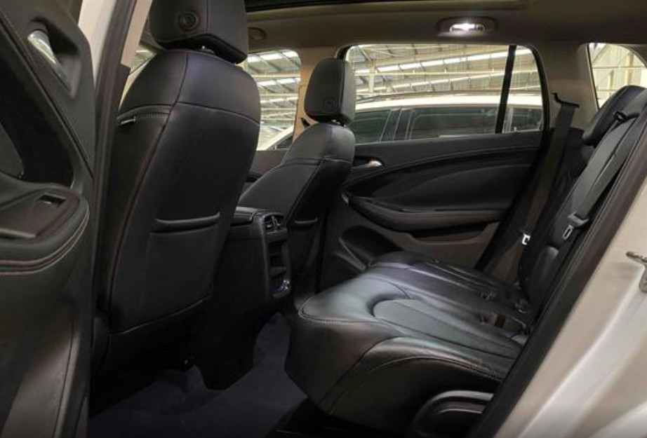 Envision 2016 28T 4WD Elite SAIC-GM Buick Mid-size SUV Gasoline 2.0T 260HP L4 6-speed Manual