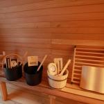 Red Cedar Sauna Wooden Steam Room Glass fiber reinforced plastic Base
