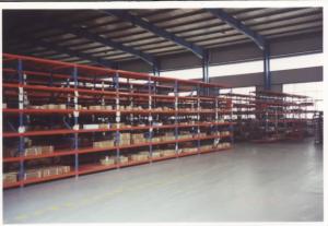 China Long Span Metal Shelves Medium Duty Shelving Durable Steel Gorilla Storage Racks factory