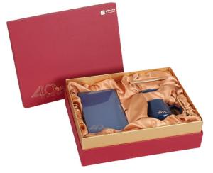 China OEM ODM Large Rigid Gift Boxes Magnetic Closure factory