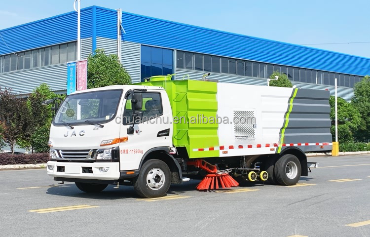 Multifunction Cleaning Truck 5 Tons Dongfeng Dolica Road Sweeper for Large Sweeping Truck