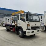 Howo Euro 3 Flatbed Wrecker Truck 4 Tons Flatbed Tilt Truck 116hp Rated Power