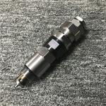Tubing Excavator Hydraulic Valve Main Control Valve For Komatsu PC200-6