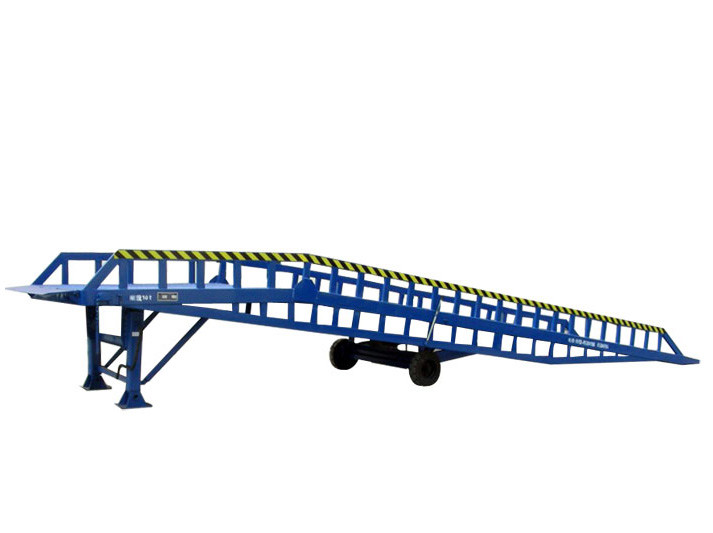 Reinforced 2400mm Length Adjustable Portable Loading Dock Ramps