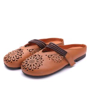 China S066 Boutique retro hand-carved hollow women's shoes, leather feet, velcro, flat sandals factory