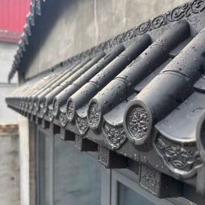 China Polypropylene Decorative Roof Fence Restaurant Eaves Artificial Plastic Japanese Style Roof Tiles on sale