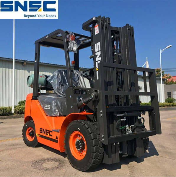 2.5ton Nissan Engine LPG Gasoline Side Shift S4500mm Mast Forklift Price