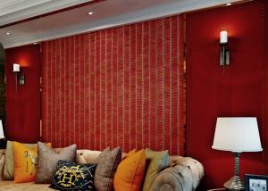 China 0.53*10m Sound proof Living Room Wallpaper with Stirpped Pattern , CSA SGS Standard factory