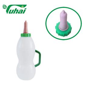 China 27x15mm Calf Feeding Bottles 3.5 Pints Calf Dog Lamb Animal Feeding Milk Bottles factory